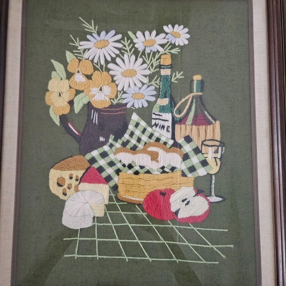 Vintage Picnic Floral Fruit Daisy Needlepoint Crewel MCM Completed Wall Unframed - Picture 2 of 10